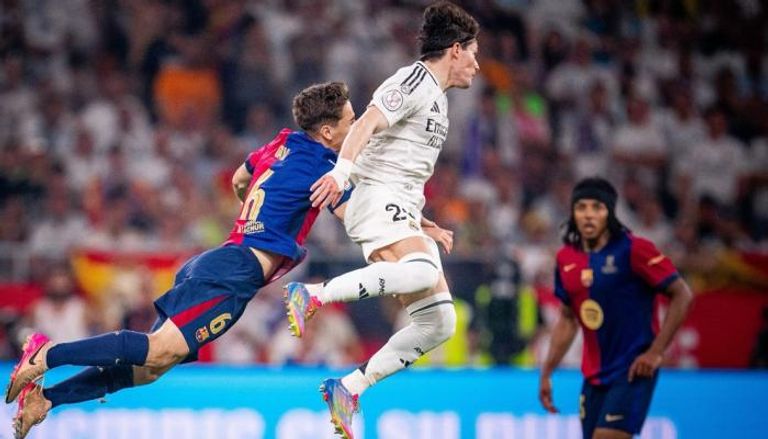 برشلونة يتألق في الكلاسيكو على حساب الريال 